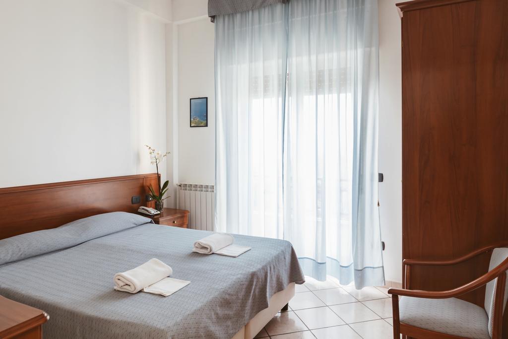 Hotel Bellavista Маера Экстерьер фото
