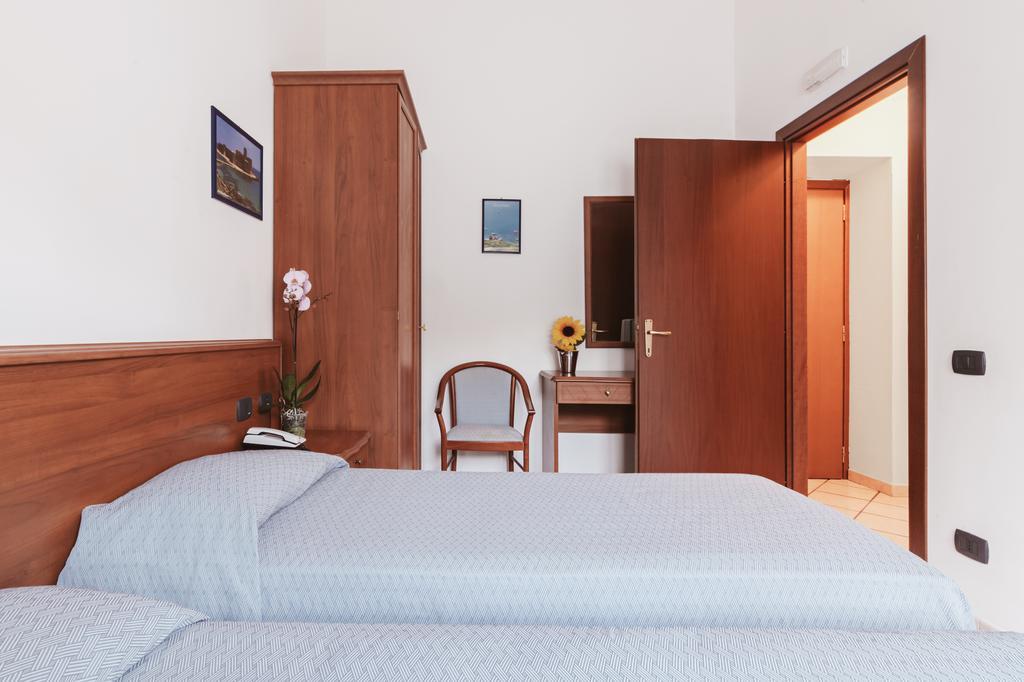 Hotel Bellavista Маера Экстерьер фото