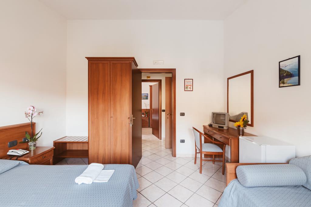 Hotel Bellavista Маера Экстерьер фото