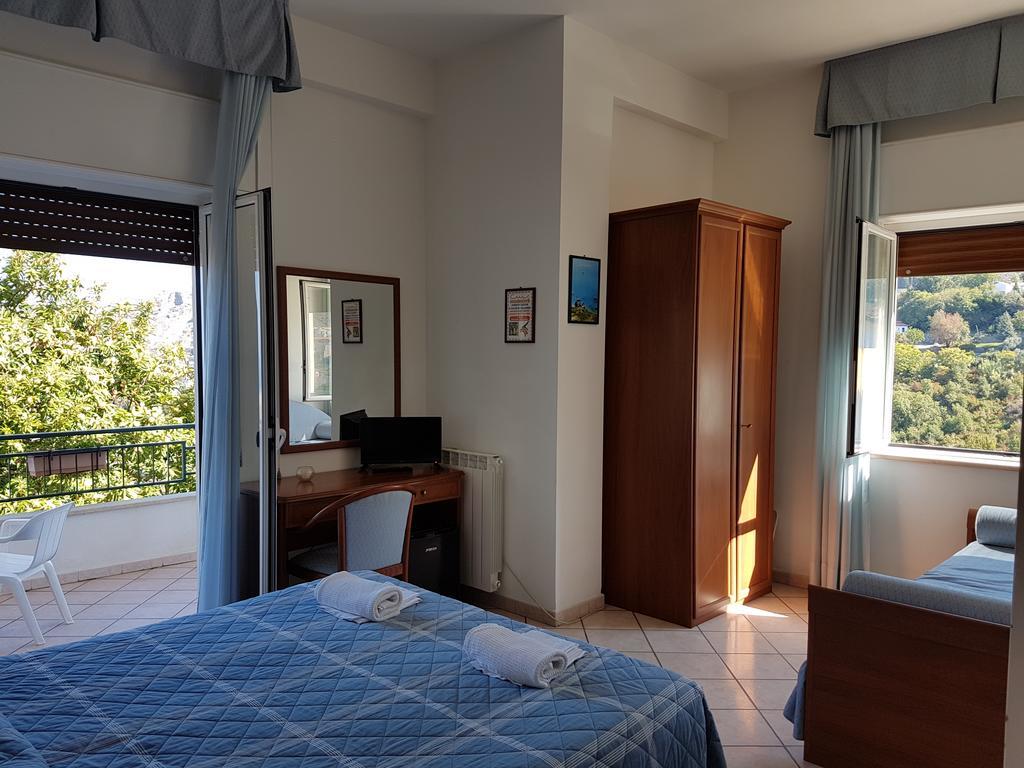 Hotel Bellavista Маера Экстерьер фото